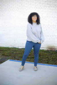 The best work pants that are affordable and chic are the LOFT Skinny Pintucked Sateen. They come in tall, petite, and regular so no matter how tall you are, you can grab these up!